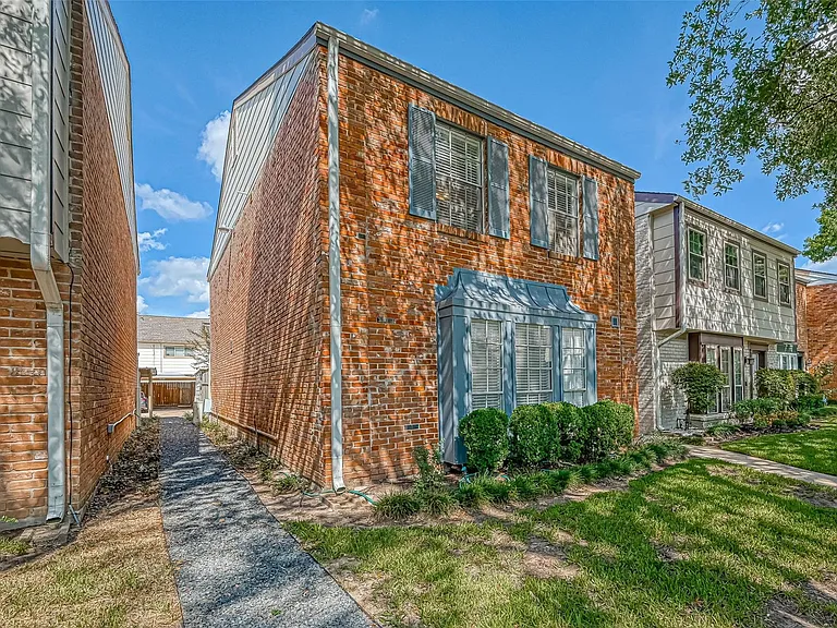 14179 Misty Meadow Ln — Photo 2