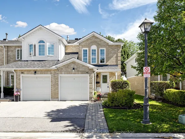 74 Heathcliffe Sq, Brampton, ON L6S 5R4