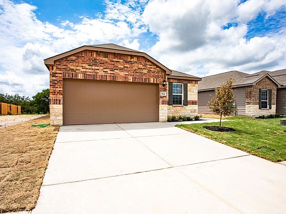 3rd image of 512 Republic Dr