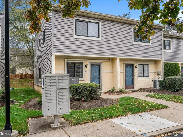 76 Ash Stoker Ln, Horsham, PA 19044