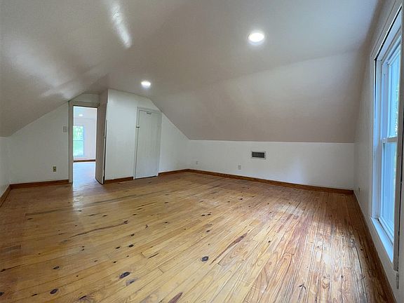 5th image of 333 Smith Rd