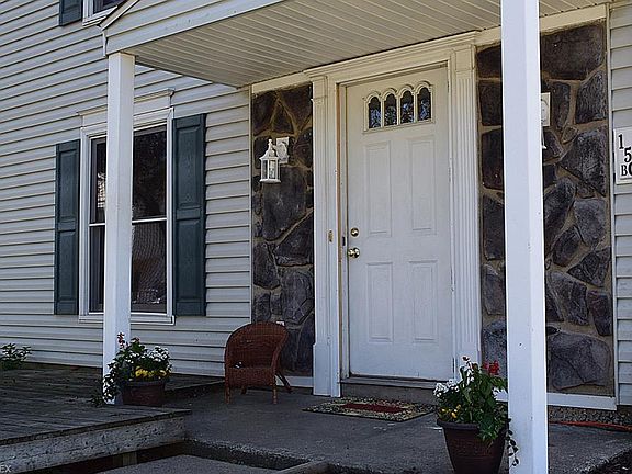 3rd image of 150 Canterbury Ln #B-31