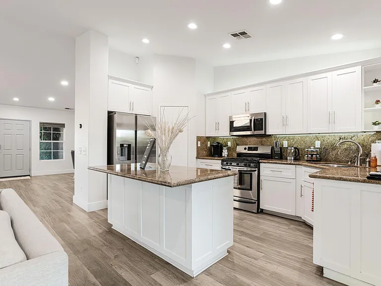 83290 Antigua Dr — Photo 12