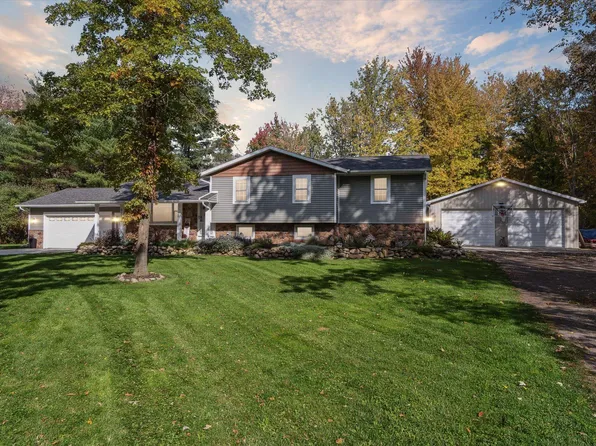 6884 McCain Rd, Spring Arbor, MI 49283