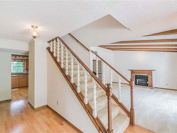3rd image of 4201 Cartnal Ave