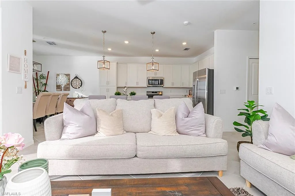 5527 Double Eagle Circle # 3842 - The National - Anzola Castro — Photo 4