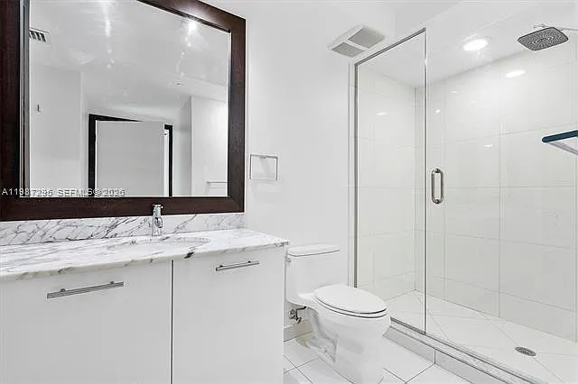 55 SE 6th St #1607 — Photo 46