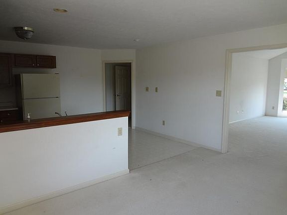 5th image of 1718 Stonewall Cir