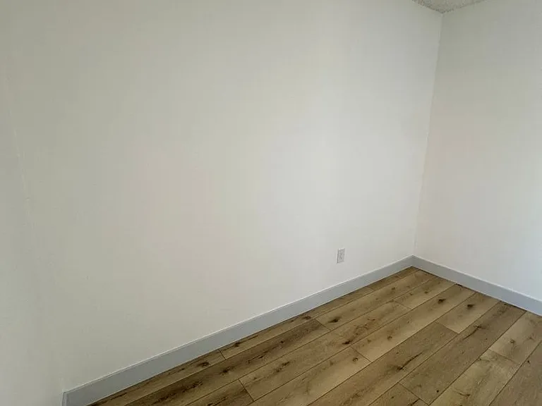 3720 Emerald St — Photo 57