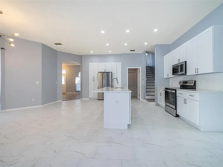 8119 Lake Crowell Cir — Photo 16