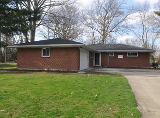 1585 Bonnie Rd, Macedonia, OH 44056