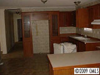 1st image of 1011 Daniel Dr