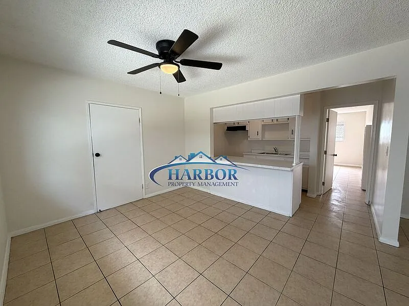 Building Photo - 22327 Moneta Ave #1