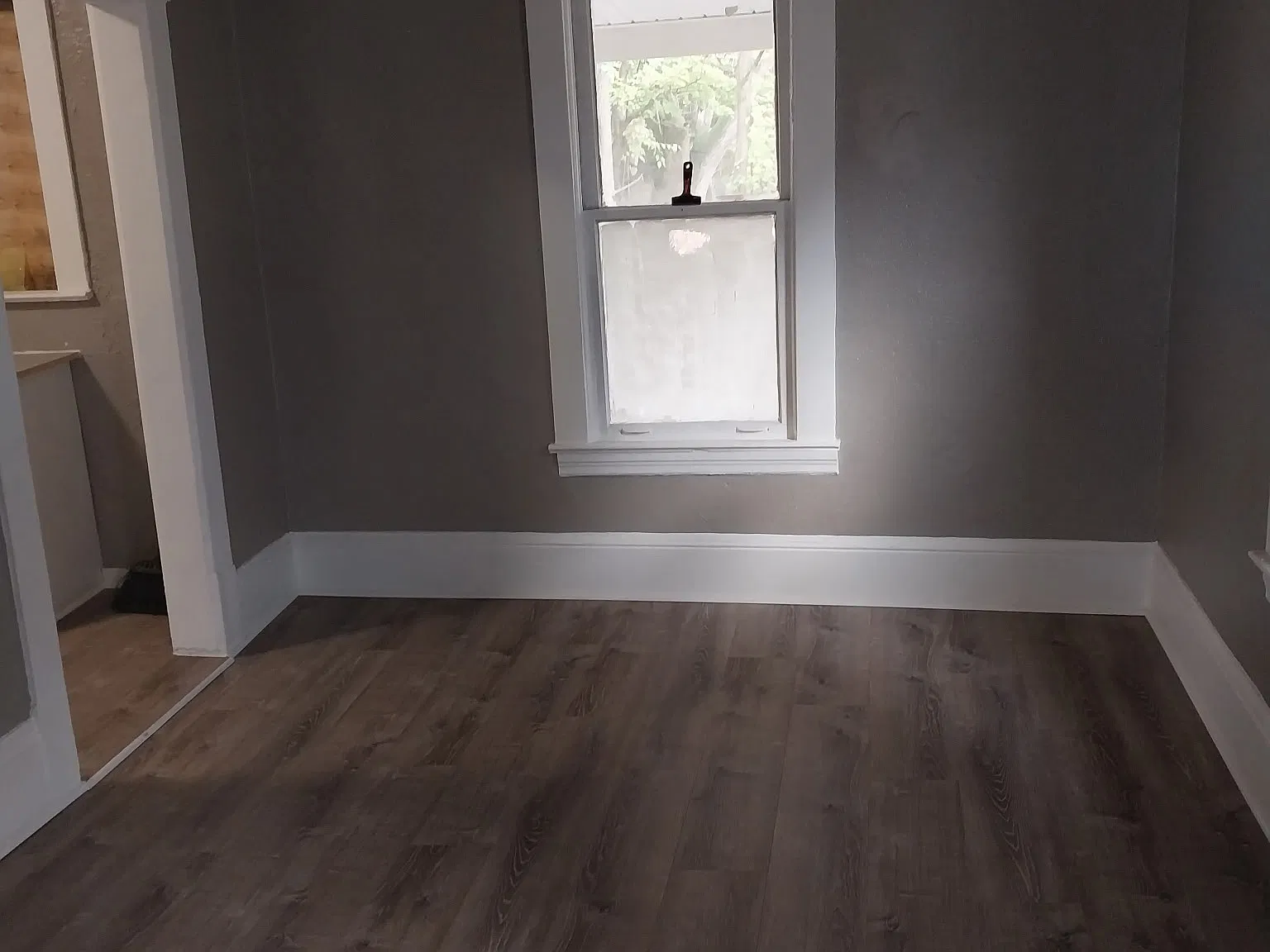 2 bed, 858 sqft, $1,300 — Photo 1
