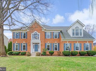12601 Blythewood Dr, Fairfax, VA 22030