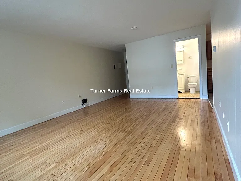 10 Armington St #4C — Photo 1