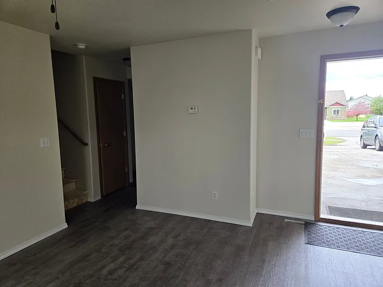 1183 W Kyler Ave #A-D — Photo 7