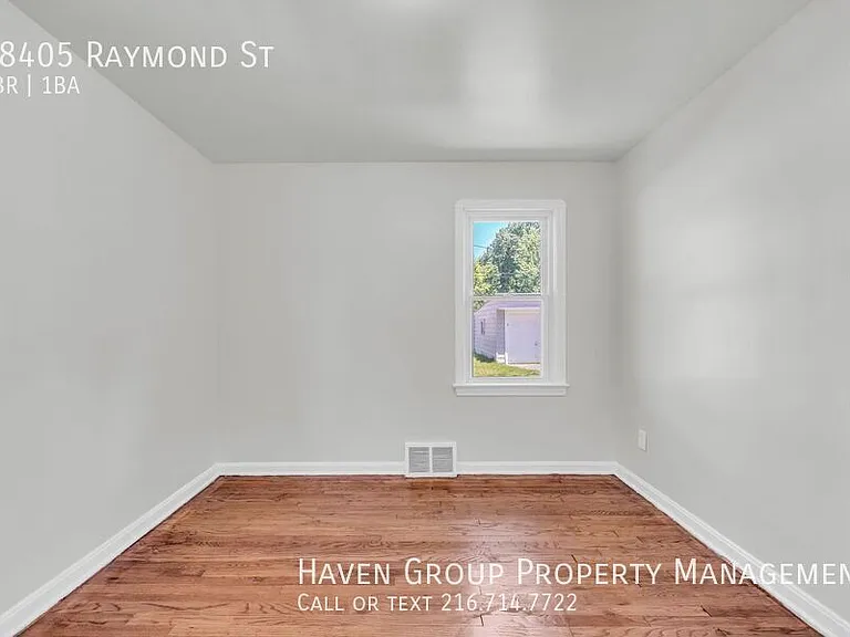 18405 Raymond St — Photo 13
