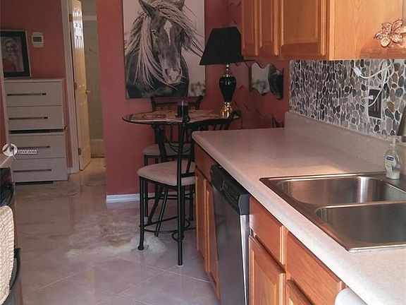 4th image of 2344 NE 12th St APT A