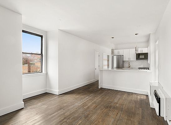 1st image of 57 W 10th St