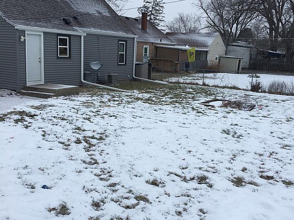 3rd image of 603 Colonial Dr