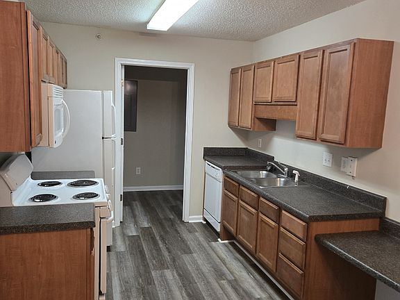 2nd image of 151 Millstone Rd