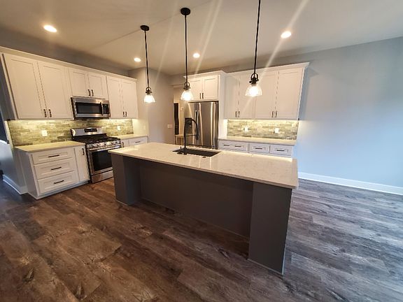 5th image of 3755 40th St