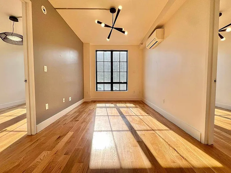 12 Ford St #7C — Photo 8