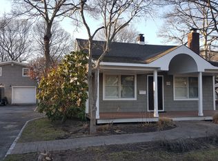 234 Oakwood Ave, Bayport, NY 11705