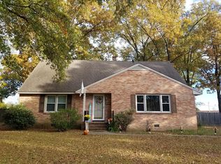 1012 Cleveland St, Roanoke Rapids, NC 27870