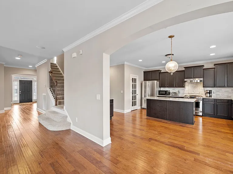 3103 Oxford Dr — Photo 8