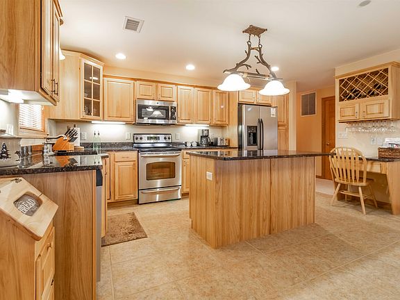 3rd image of 1841-6 20th Blvd #106