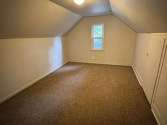 5th image of 1150 Kinnaird Ave
