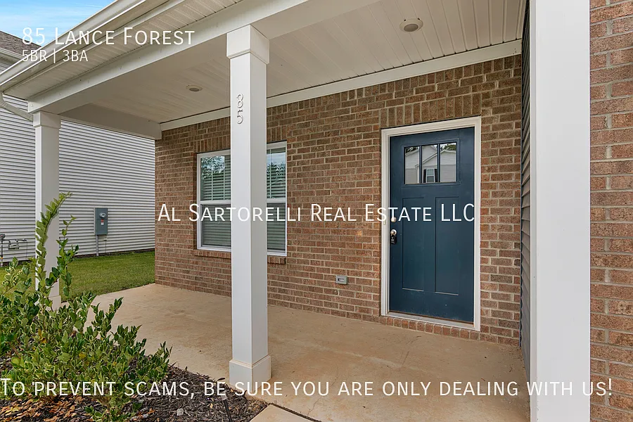 Spacious 5 BR with 2 Car Garage! — Photo 4