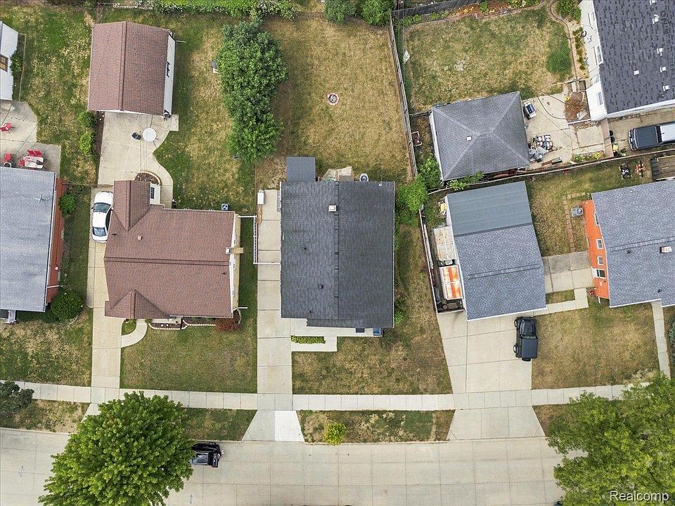 1333 N Selfridge Blvd, photo 25