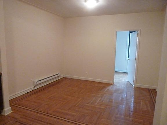 4th image of 909 E 29th St APT 2J