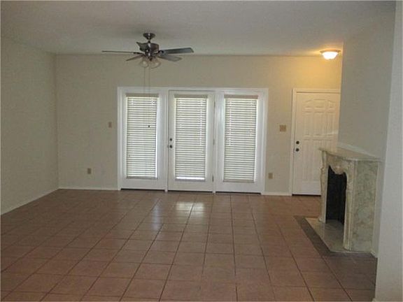 5th image of 208 Wilcrest Dr #208