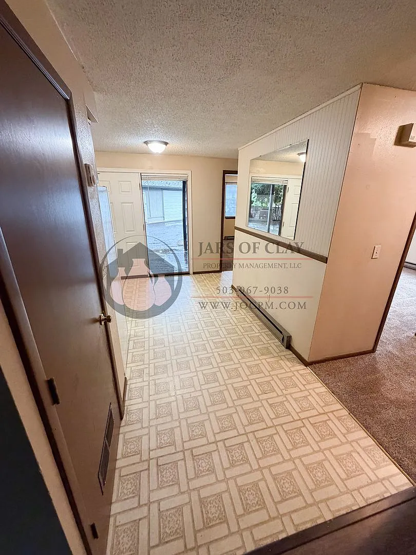Skyline 6 Plex #2024-JOC40 — Photo 4