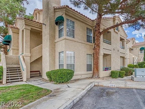 2nd image of 2251 Wigwam Pkwy APT 1915