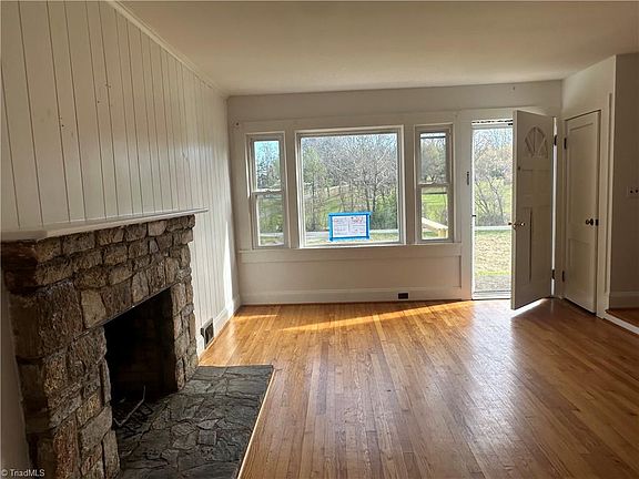 3rd image of 3716 Statesville Rd
