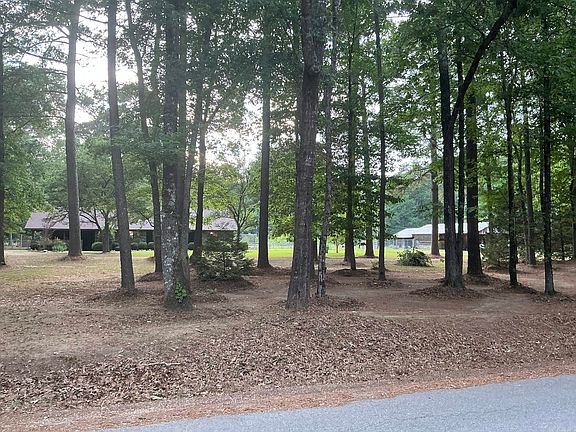 4th image of 462 Kelley Rd