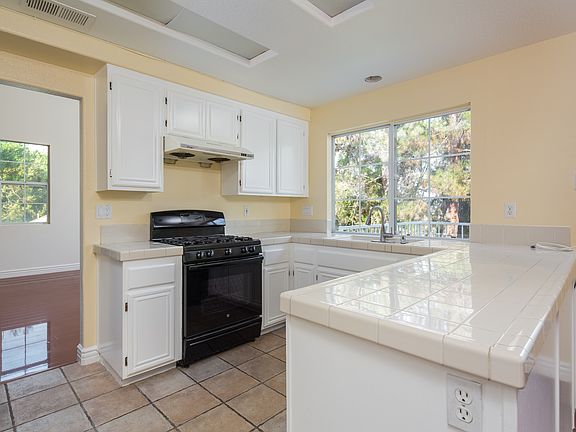 4th image of 1195 Whispering Water Dr