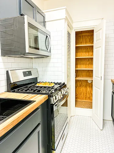 416 E Dewey Pl Photo 1