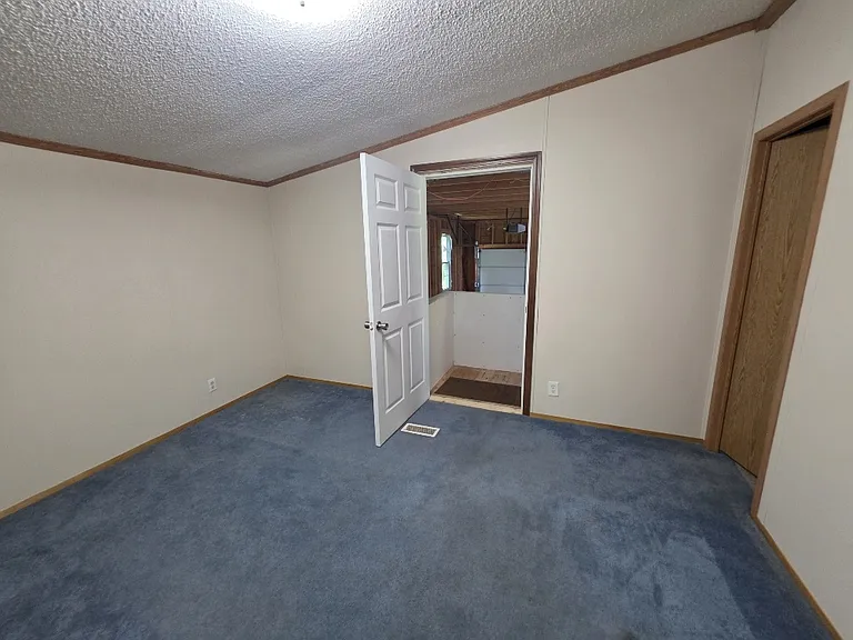 8 Quimby Rd — Photo 24