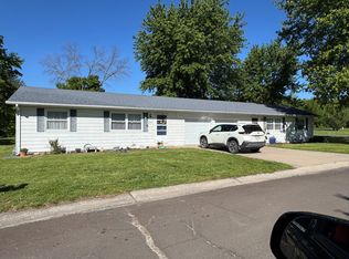 1905 Madison St #1905, Trenton, MO 64683