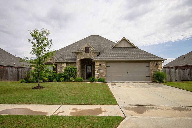 1st image of 3691 W Mountain View Dr