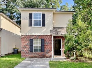 2225 Wooddale St, Jacksonville, FL 32207