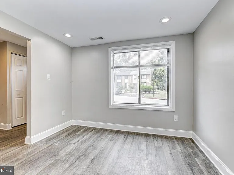 6559 Frietchie Row — Photo 5