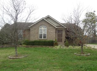 111 Crystal Springs Dr, Bardstown, KY 40004