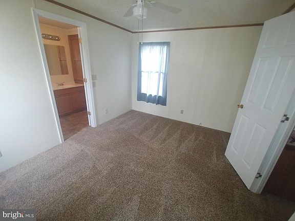 4th image of 132 Gale Dr